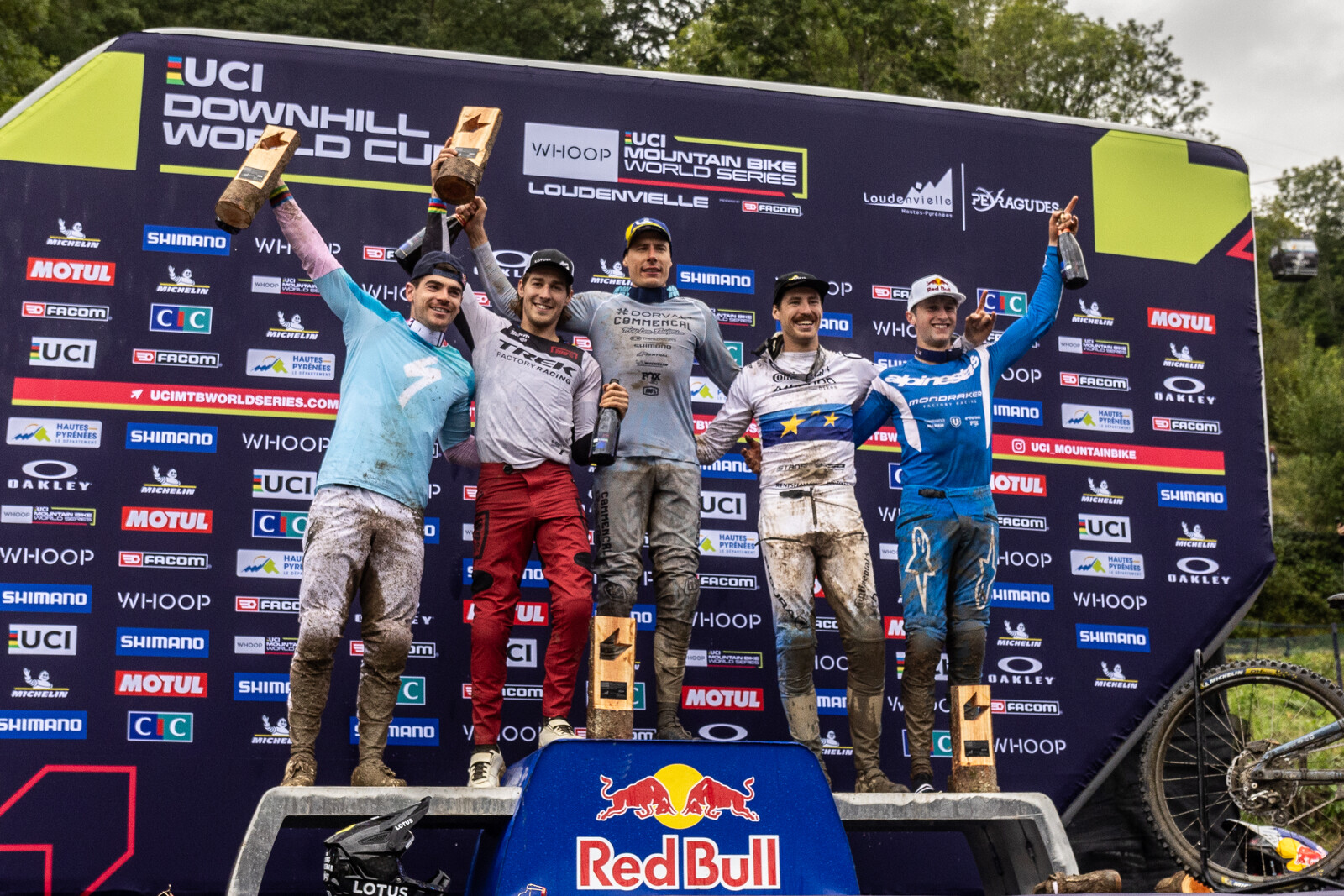 Elite Men%27s podium-5.jpg?VersionId=dK0Z